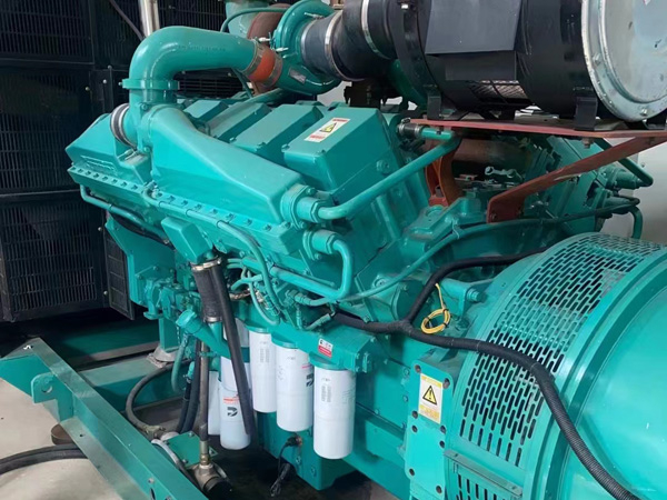 贺兰更换100kW柴油发电机组机油时，需要注意哪些事项？